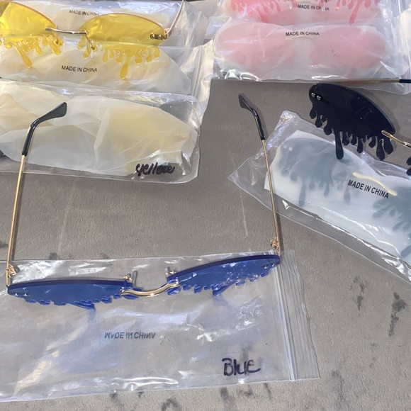 Shades(sold out) - Picture 2 of 3